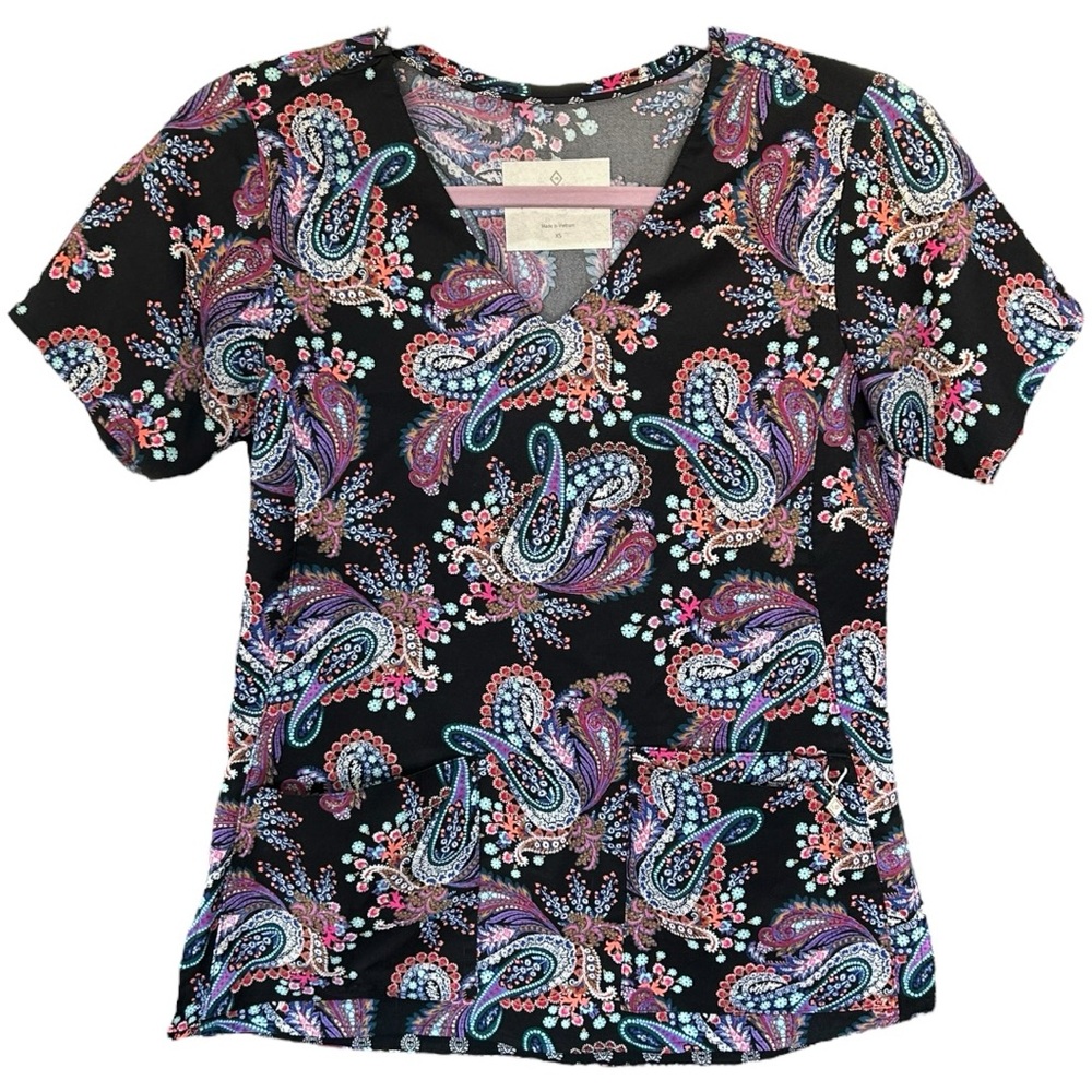 Vera Bradley Women’s V Neck Black Paisley Short Sleeve Scrub Top ‎ Sz XS